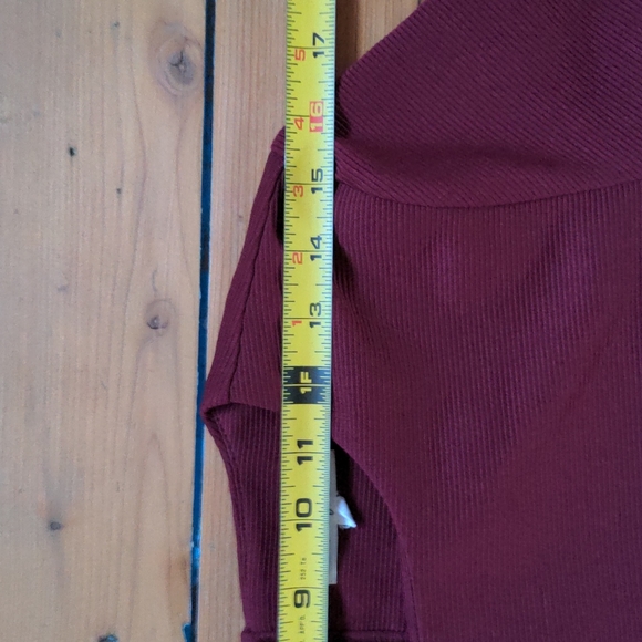 La Petite Garçonne Burgundy long sleeves ribbed dress - Picture 8 of 9